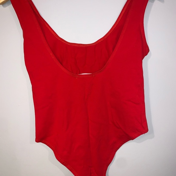 Red bodysuit - Picture 2 of 4